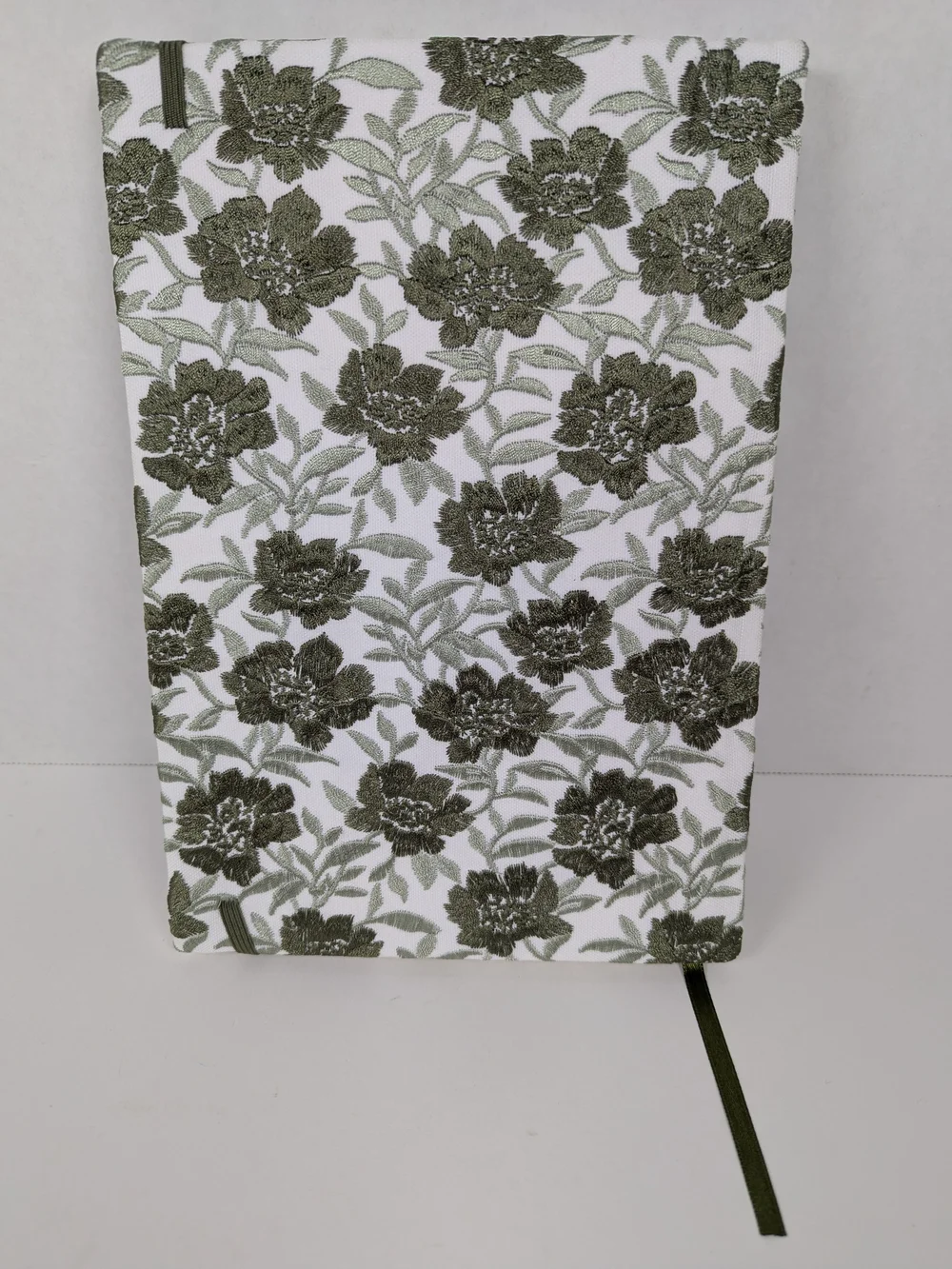 Studio Montrose Floral Hardcover Notebook Journal Green White 200 Ruled Pgs NWT